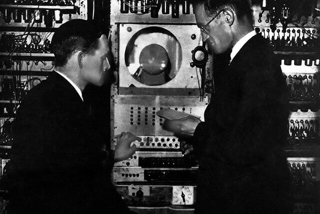 1948: First Computer Program to Run on a Computer