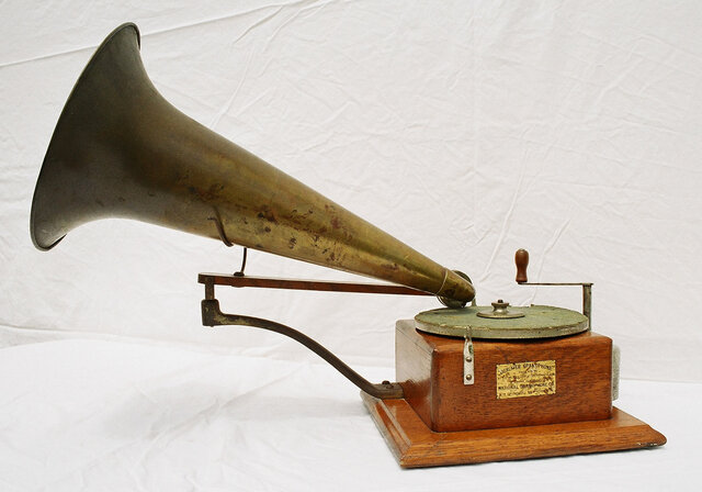 Phonograph