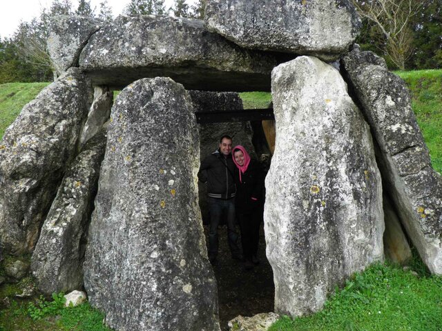dolmenak eraikitzen hasi ziren
