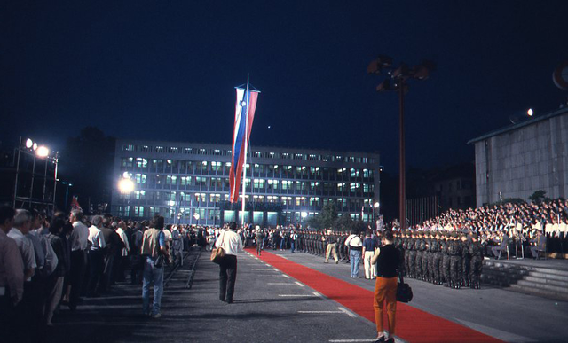 26. 6. 1991 -> RAZGLASITEV SAMOSTOJNOSTI