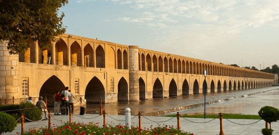 Si-o-se Pol sild, Iraan