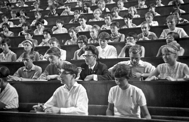 Sistema soviético de enseñanza universitaria a distancia