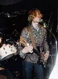 kurt forms nirvana