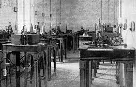 1879 ESCUELA DE TELEGRAFIA