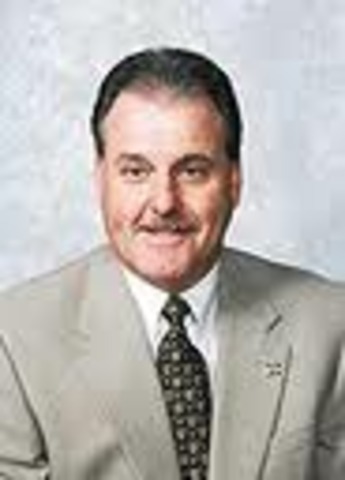 he got discoverd by ronnie white