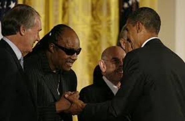 in 2009 he got 22 grammy awards