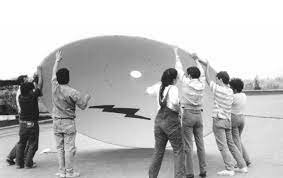 Año 1980 inició de conexiones internacionales