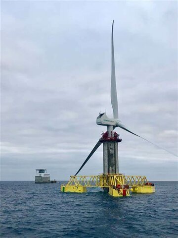 Installation of the Elisa (wind turbine in the sea off the coast)