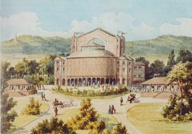 The Bayreuth Festspielhaus opens