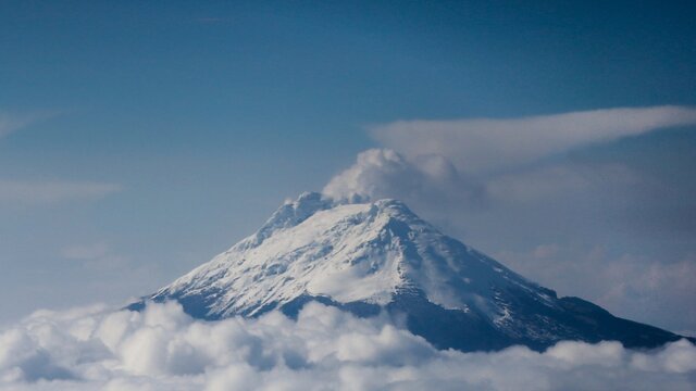 Primera erupción del nevado del Ruiz