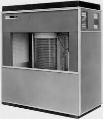 EL PRIMER DISCO DURO IBM 350