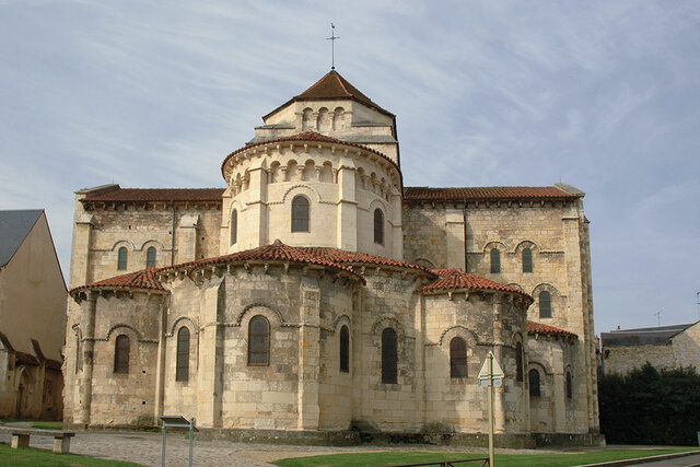 Arquitectura Románica. Iglesia de Saint-Étienne (Nevers)