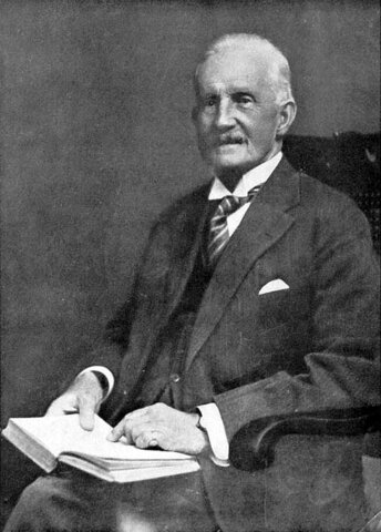 Creación de Alumni Athletic Club, Creado por el prionero del fútbol en Argentina, el escocés, ALEXANDER WATSON HUTTON