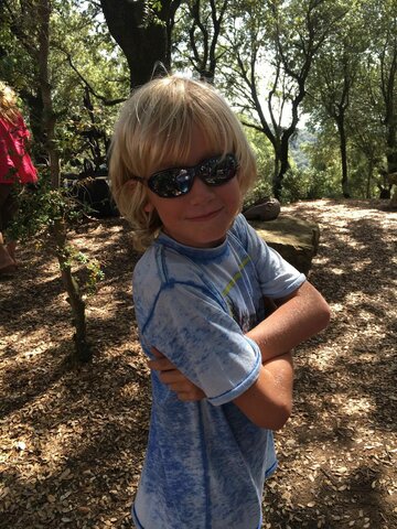 Neixament de la persona més guapa que trepitjarà mai l'institut insípid del Pere Barnils