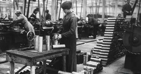 War / the Economy 1915 .........          - 2