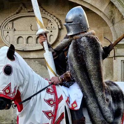 Timeline: EDAD MEDIA