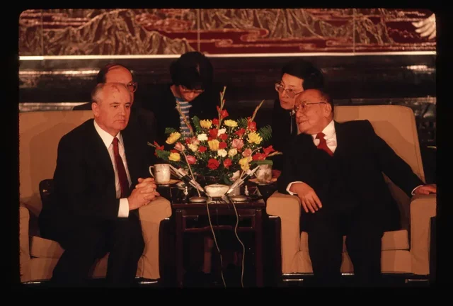 Mikhail Gorbachev visits China