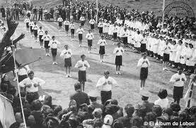 Primer plan de estudios de la escuela normal de profesores que considera las asignaturas de gimnasia y ejercicios militares