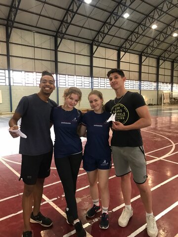 Dia 05 de junho, construção de brinquedos/origamis