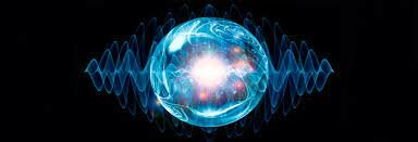 La física cuántica y la teoría de la relatividad continúan siendo objeto de investigación y debate, explorando la naturaleza fundamental del tiempo y su relación con otras dimensiones y fenómenos físicos.