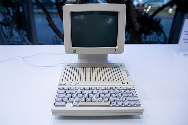 Выход второго компьютера от Apple – Apple II