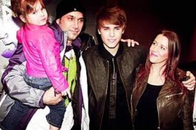 Justin's mom and dad seperated.