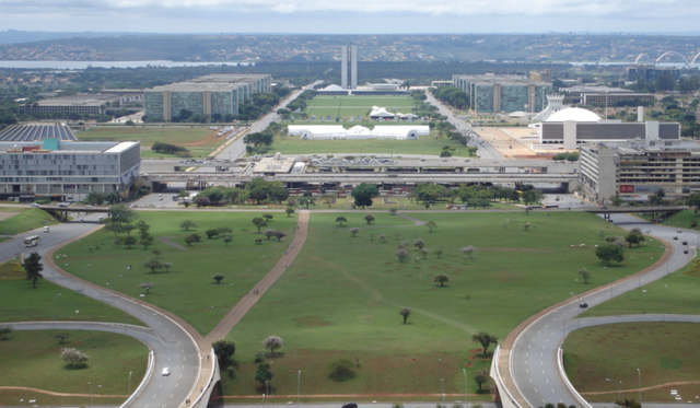 Oscar Niemeyer y Lucio Costa construyendo Brasilia 1956 -1960