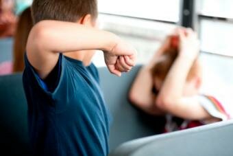 The day after he breaks his hitting streak, Derek finds out about Sharlees bully and goes to confront him.