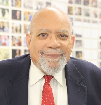 Dr. DeWitt Dykes received LMK award