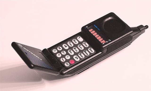 First 'smallest' mobile phone