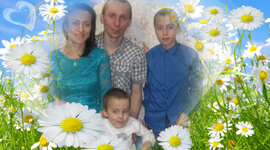 Timeline: Как сохранить семейное наследие?Хранить фото, знать и помнить историю своего рода, передавая свои знания детям.В учениях говориться,что предки "смотрят" за нами,несмотря на то,что их нет среди нас.И тем лучше они это делают,если мы помним свой род .