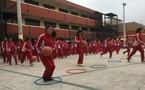 Educación Física, Publica y laica.