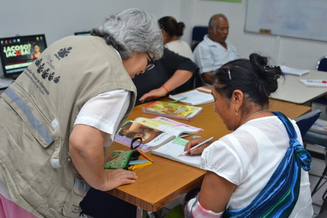 Instituto Nacional para la Educación de los Adultos.