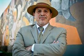 José Manuel Valenzuela Arce y su libro