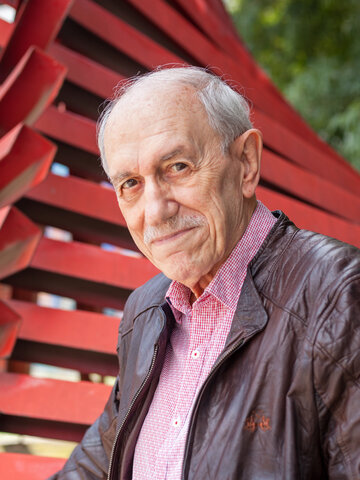 García Canclini: Inicia una escuela sobre los estudios de consumo, consumo popular y estudios de públicos.