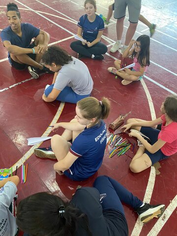 Construção de brinquedo e origamis