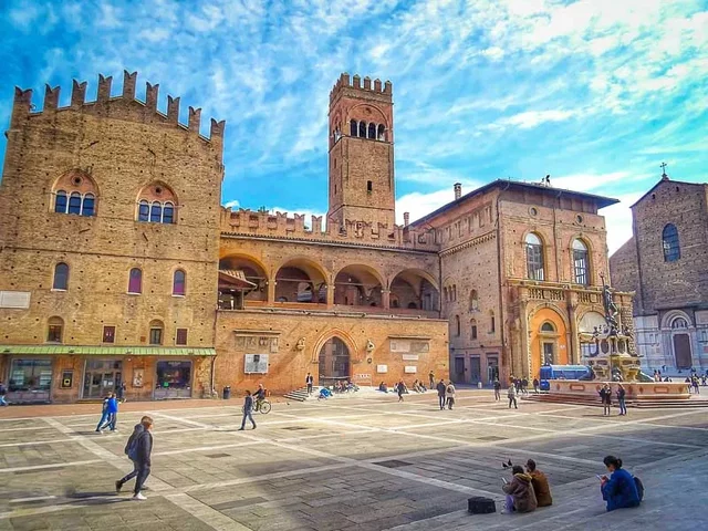 Palazzo re Enzo - Rubbiani