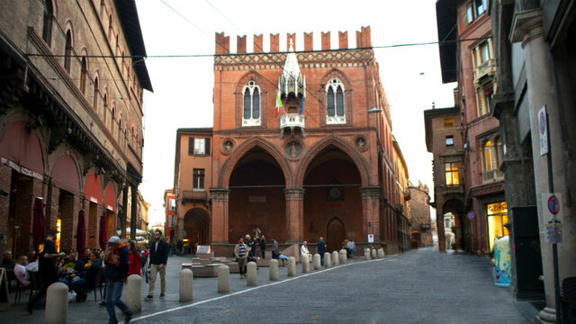 Palazzo della Mercanzia - Rubbiani