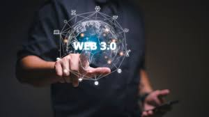 La web 3.0, fue operativa y se asocia a la web semántica.