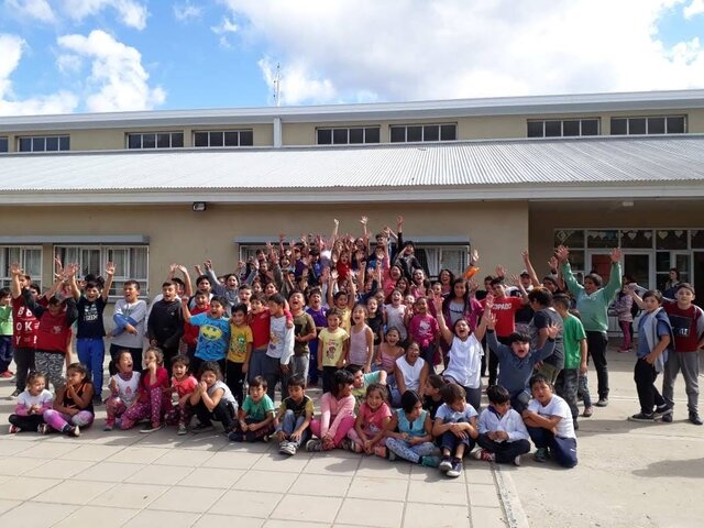 Creación de la Escuela 372