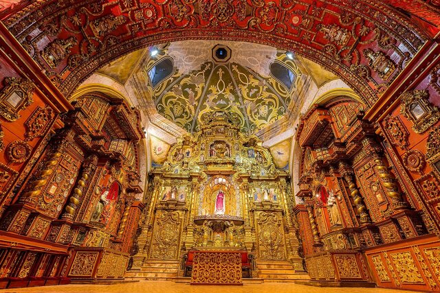 Retablo de la Virgen del Rosario