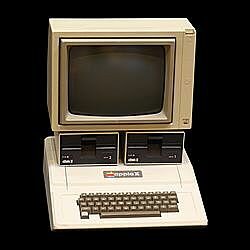 Steve Wozniak./ Steve jobs - Apple II