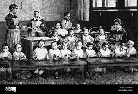 Creación del primer orfanato