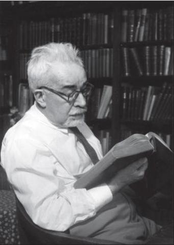 Curt Sachs Founds Organology