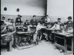 Primera escuela secundaria