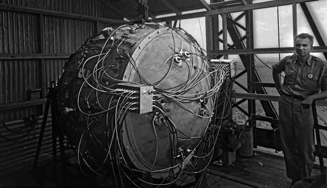 British-Canadian Nuclear Research Program Merges with American Manhattan Project