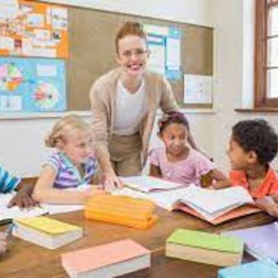 Timeline: HISTORIA DE EDUCACION NACIONAL E INTERNACIONAL