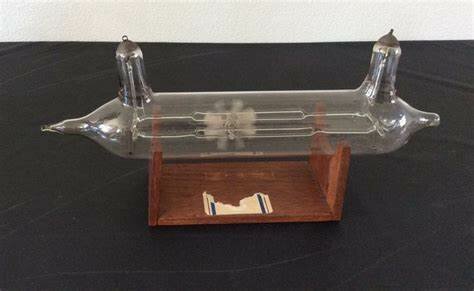 Tubo Geissler Heinrich Geissler