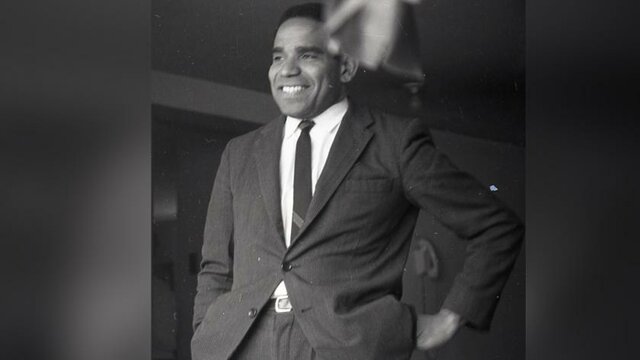 Recibe el premio nacional de Literatura de Colombia