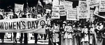 Primera conmemoración del "día de la mujer"